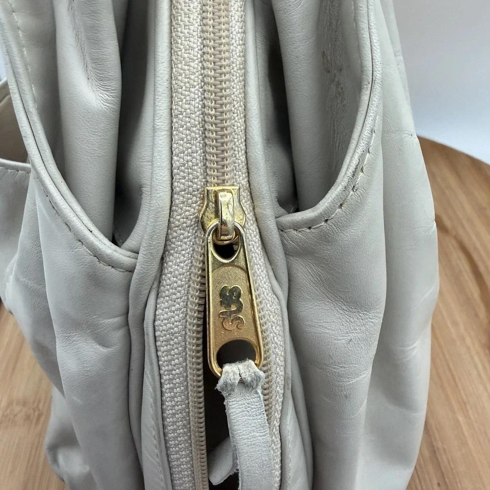 SAS Vintage Cream Leather Multicompartment Handbag Purse Shoulder Bag‎